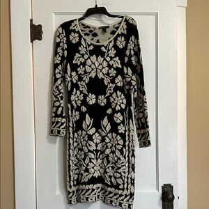 INC International Concepts Black and Cream Floral Long Sleeve Dress